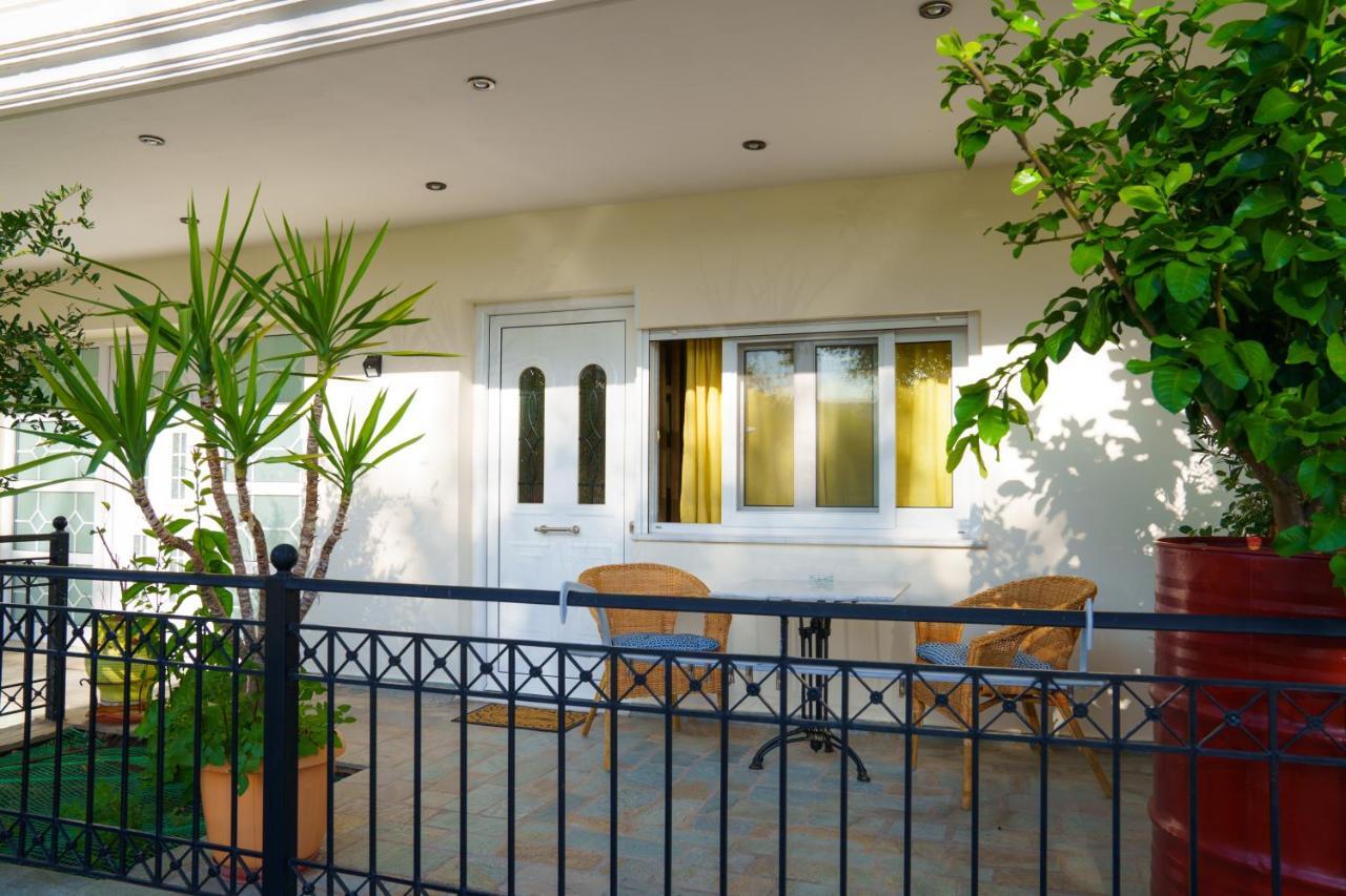 Yiannis Apartments 1 يانينة المظهر الخارجي الصورة