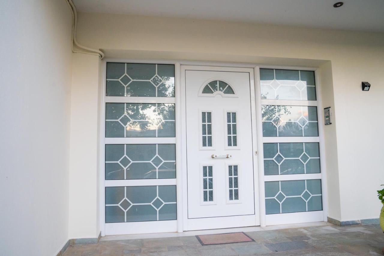 Yiannis Apartments 1 يانينة المظهر الخارجي الصورة