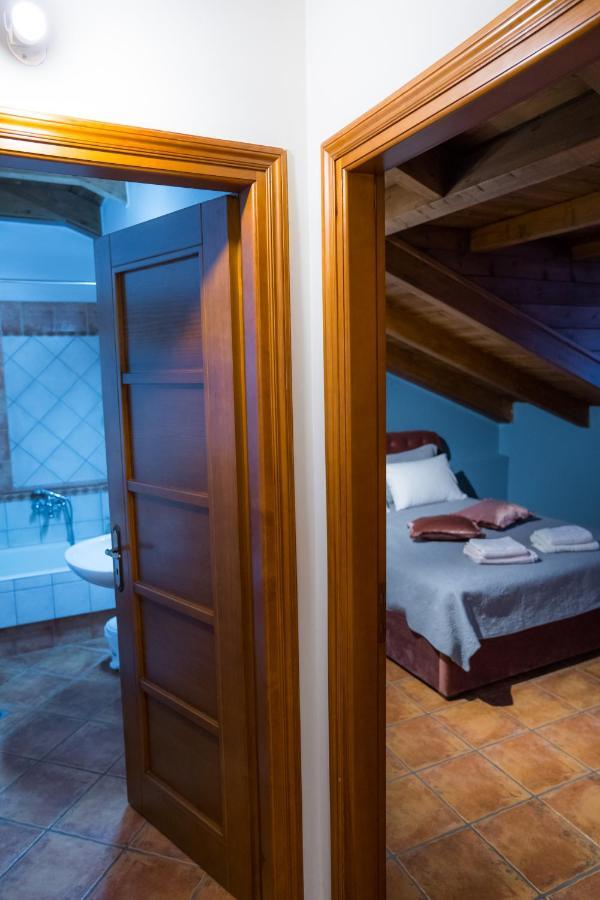 Yiannis Apartments 1 يانينة المظهر الخارجي الصورة